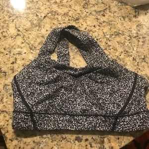 Lululemon sports bra